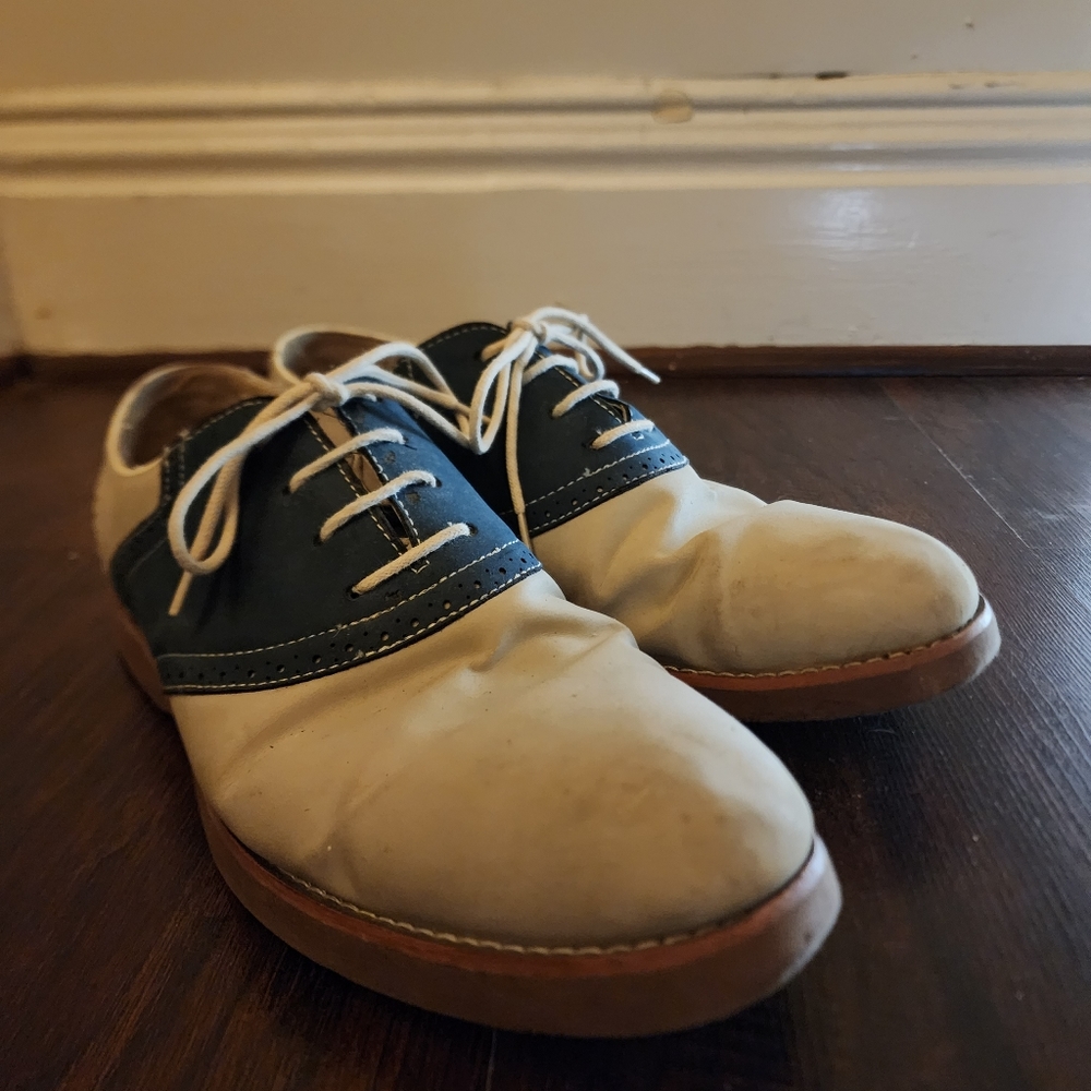 Perry Ellis Summer Lace-Up